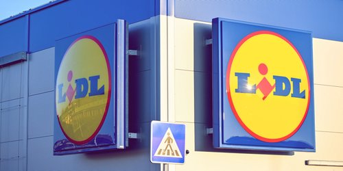 Lidl verkauft die perfekten Sommer-Pantoletten (für nur 9,99 Euro)