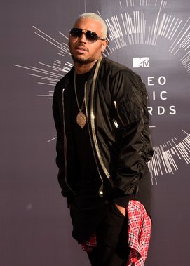 Chris Brown auf dem roten Teppich Chris Brown auf dem roten Teppich