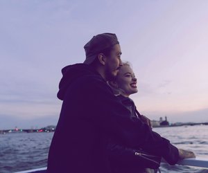 Corona&#x20;sei&#x20;Dank&#x3A;&#x20;Dieser&#x20;Dating-Trend&#x20;h&#x00E4;lt&#x20;sich&#x20;bis&#x20;heute&#x20;&#x28;und&#x20;das&#x20;ist&#x20;gut&#x20;so&#x29;