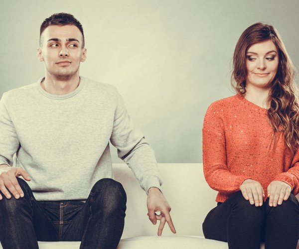 Schüchterner Mann 7 Signale für sein Interesse