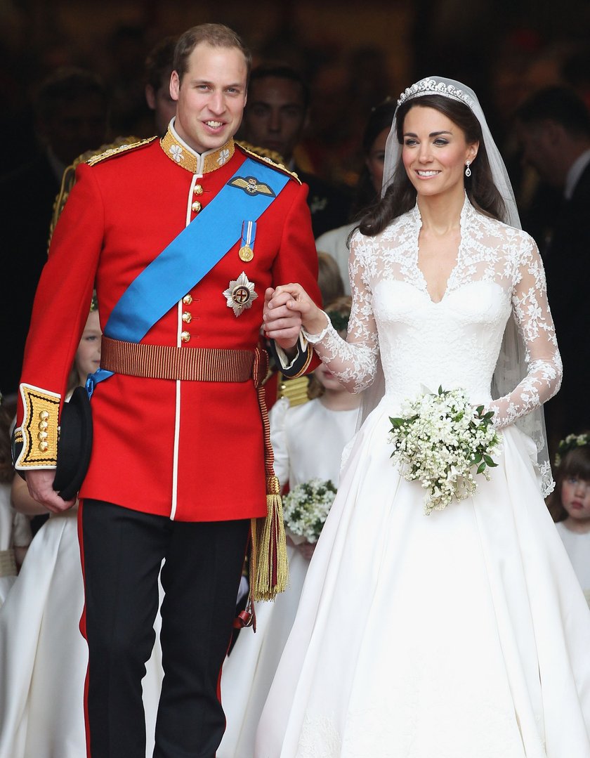Prinzessin Kate: Ihre schönsten Looks & Outfits Brautkleid Kate Middleton