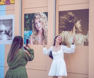 Persönlichkeitstyp Swiftie: Was es über dich verrät, wenn du riesiger Taylor Swift Fan bist (laut KI)