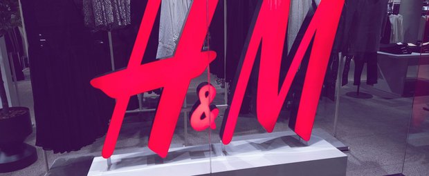 H&M: Party-Looks mit glitzernden Pailletten!