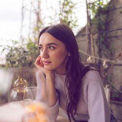 Darf man mit Freunden über Beziehungsprobleme reden? Das sagt eine Psychologin