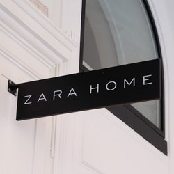 Diese schlichte Korbvase von Zara Home sieht überall toll aus