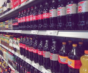 Schon ab morgen: Coca Cola erhöht erneut die Preise!