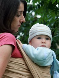 Das Tragen des Babys Das Tragen des Babys