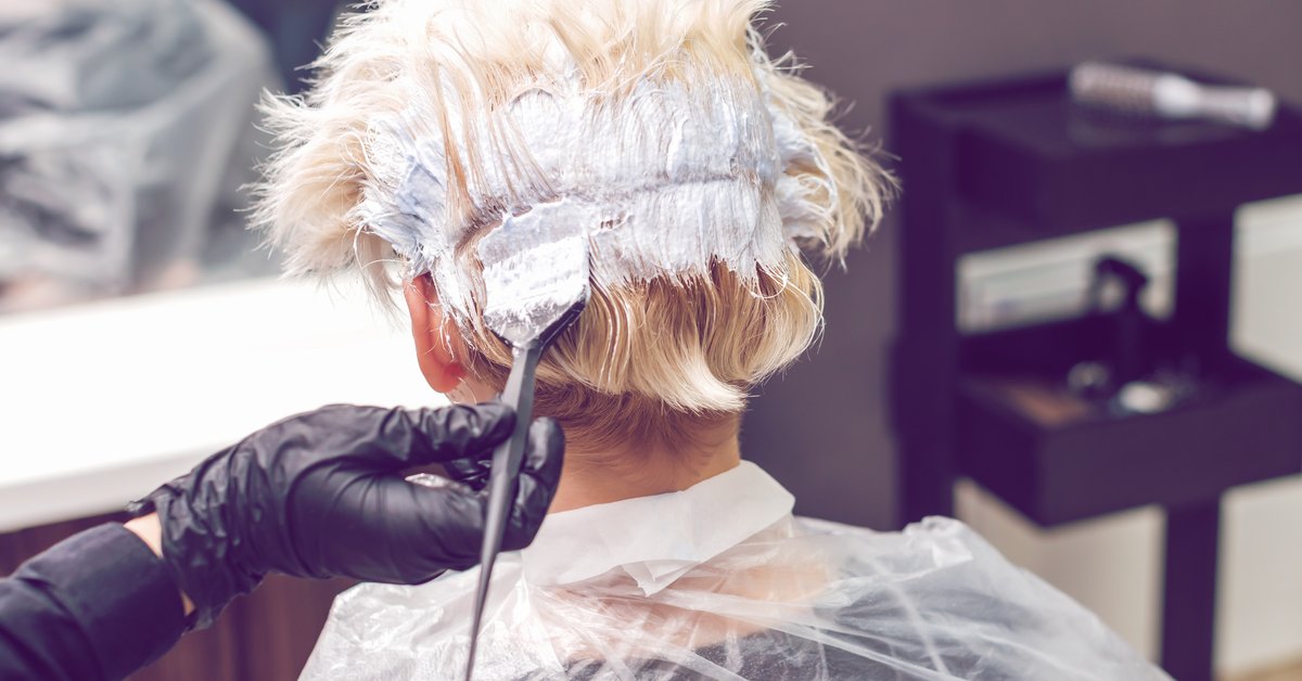 Haare selber blondieren Mit diesen Tipps gelingt es in 3 Schritten