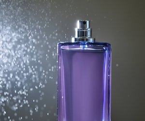 Dieser verführerische Sandelholzduft ist perfekt für lange Abende