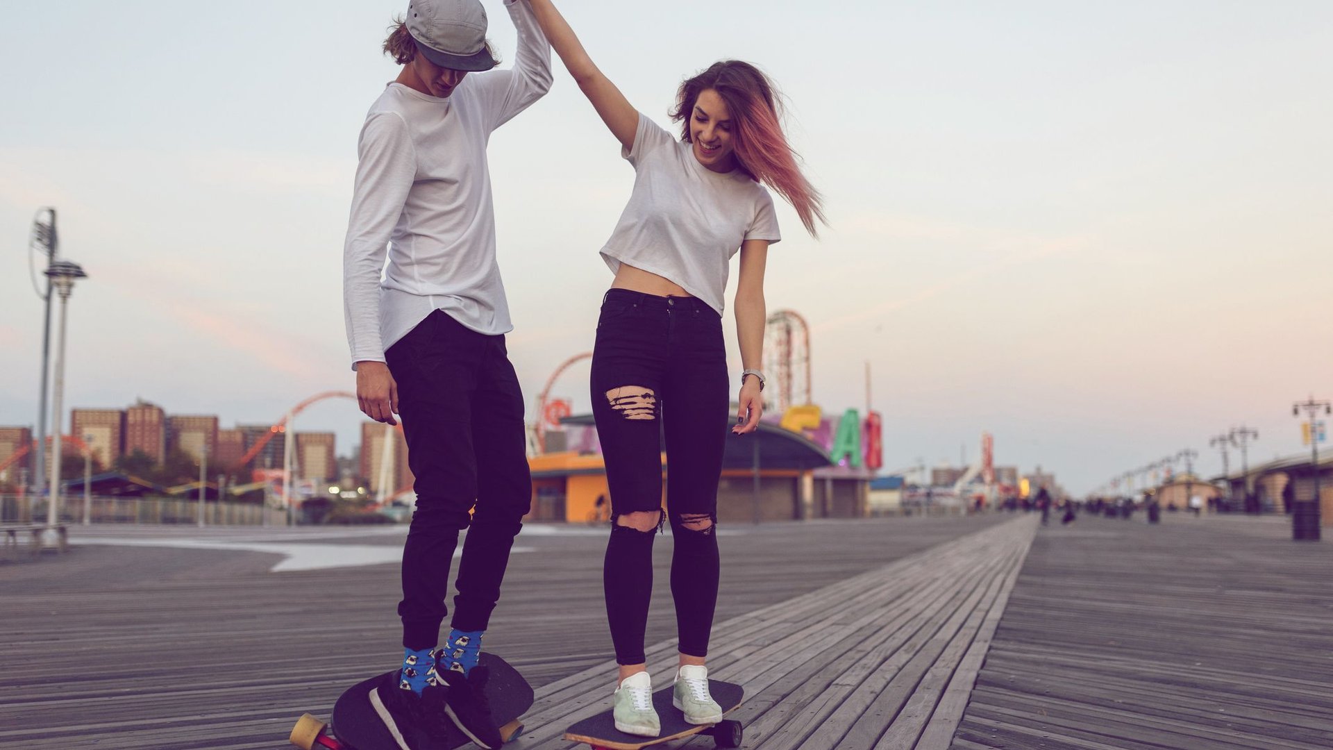 Diese-6-Childhood-Friends-Books-machen-aus-alten-Erinnerungen-neues-Herzklopfen