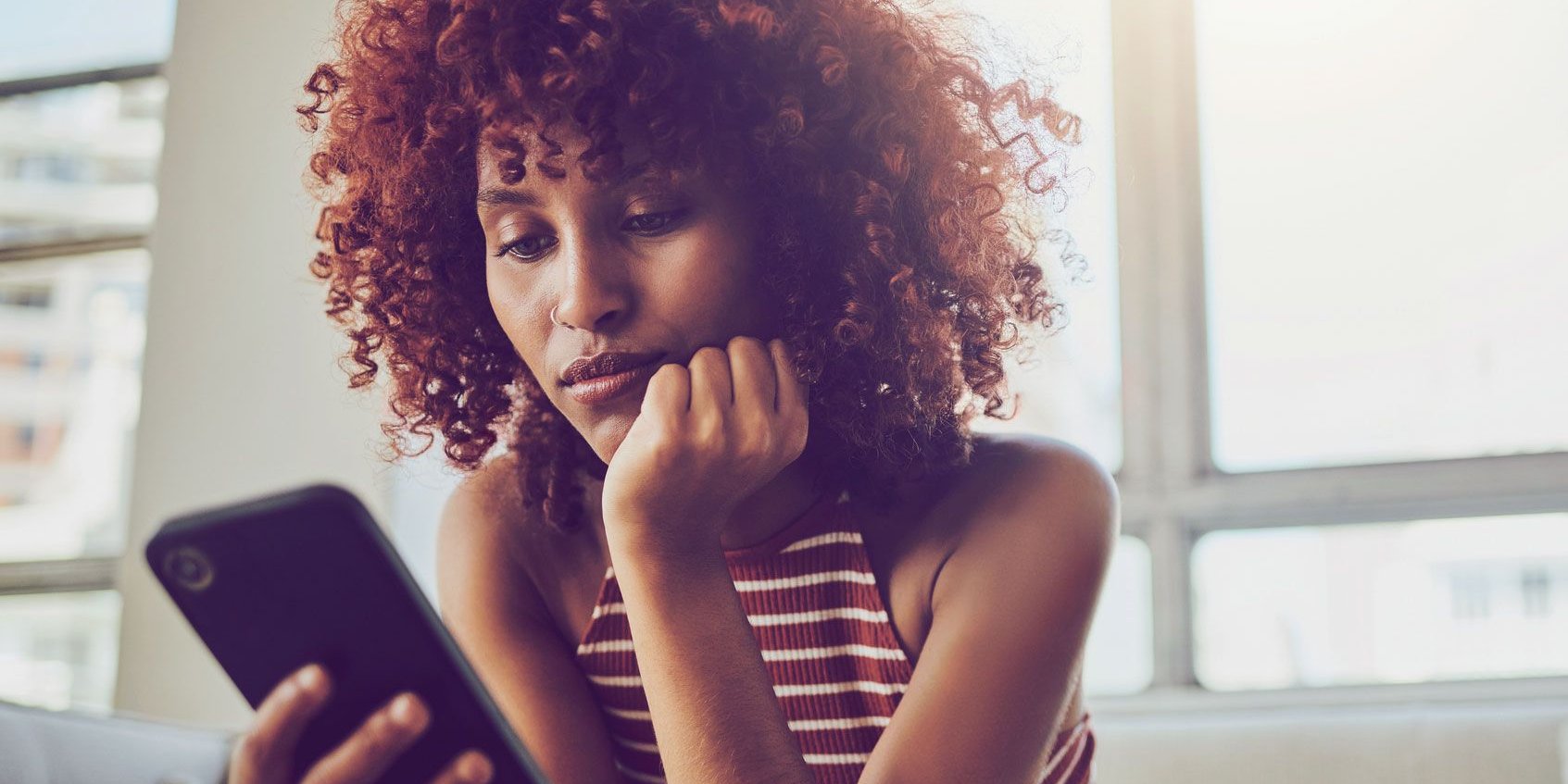 Wie sehr Online-Dating deine Psyche (negativ) beeinflussen kann – und wie du dagegen angehst
