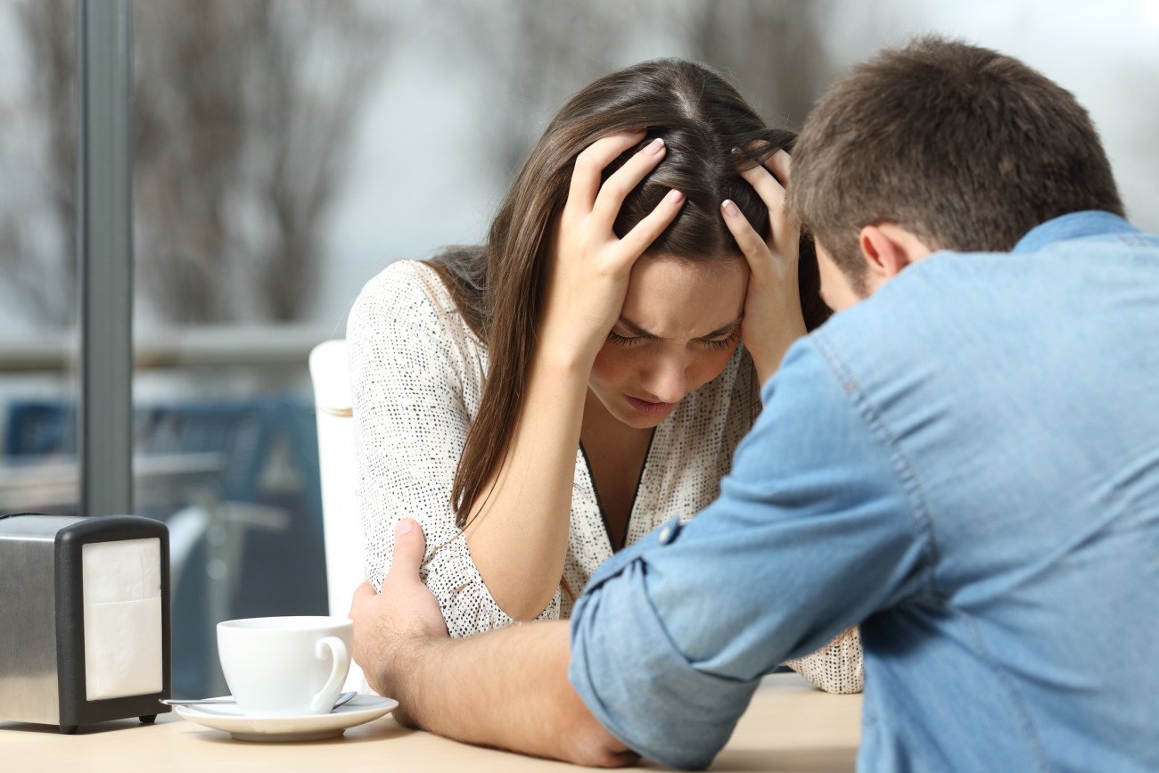 Freund schreibt mit anderen Frauen Was tun?