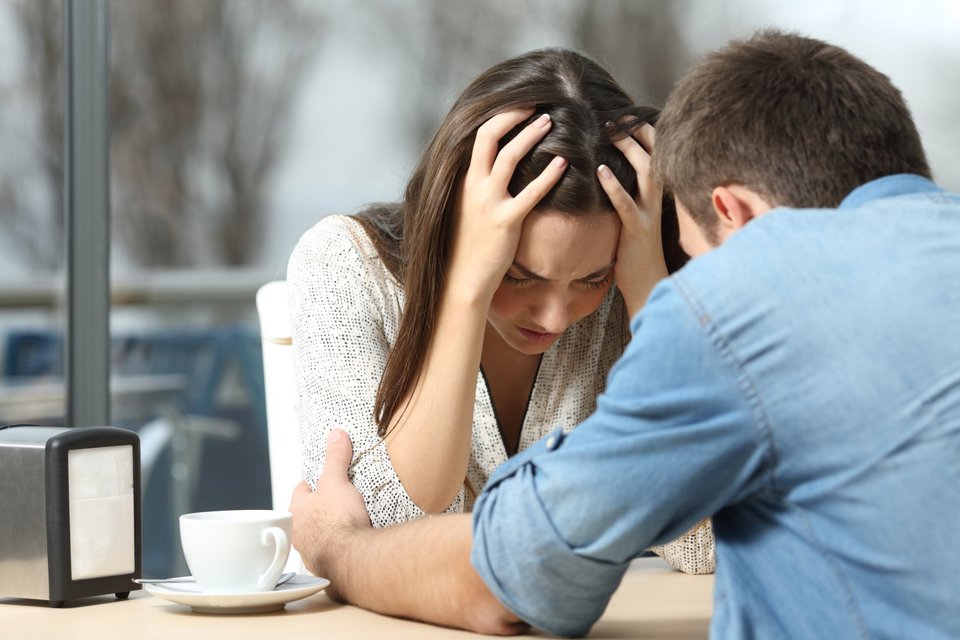 Warum flirten Frauen trotz Beziehung – Was soll dieses Fremdflirten?