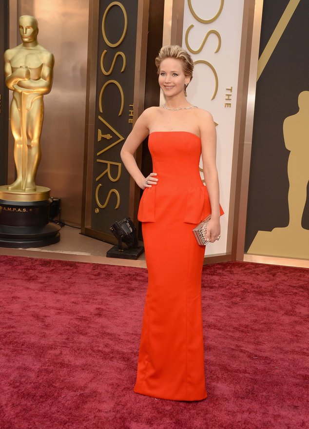Jennifer Lawrence posiert bei den Oscars Jennifer Lawrence posiert bei den Oscars