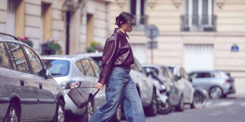 Trendfarbe Burgunderrot: Bonprix hat die coolste Jacke für den Herbst 2025