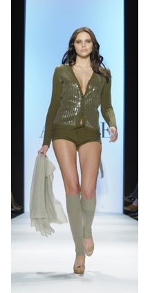 Hana Nitsche läuft für Allude auf der Fashion Week Berlin 2009 Hana Nitsche läuft für Allude auf der Fashion Week Berlin 2009