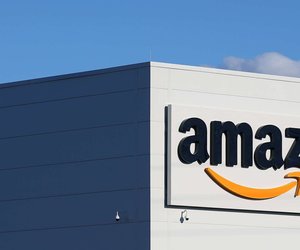 Absoluter Trend für Balkone: Hol dir diesen Metall-Pflanzkübel von Amazon