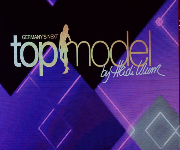 Darf Man Bei Gewitter Ins Hallenbad Darf man bei Gewitter fernsehen?