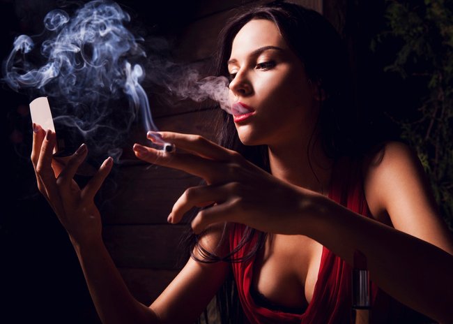 Kater vorbeugen mit Frischluft statt Nikotin