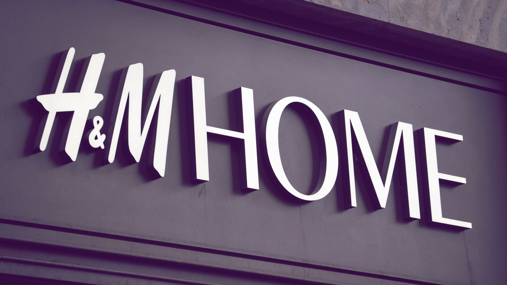 Gem-tlichkeits-Boost-f-r-den-Herbst-Diese-stylische-Lampe-von-H-M-Home-ist-ein-echter-Hingucker