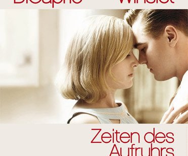 Frank und April küssen sich