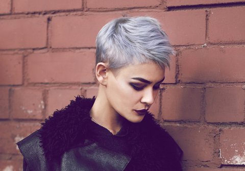 Sidecut kurze haare Undercut Frauen