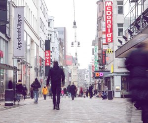 Bekannte Modekette schließt erstmals überraschend Filialen in Deutschland!