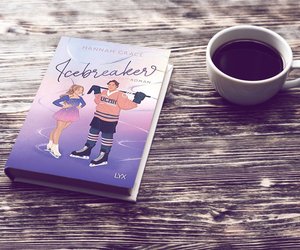 Bücher wie „Icebreaker“: 5 heiße Sports Romance-Storys für New Adult-Fans