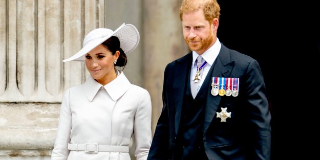 Schon so groß! Harry & Meghan zeigen neue Fotos von Lilibet