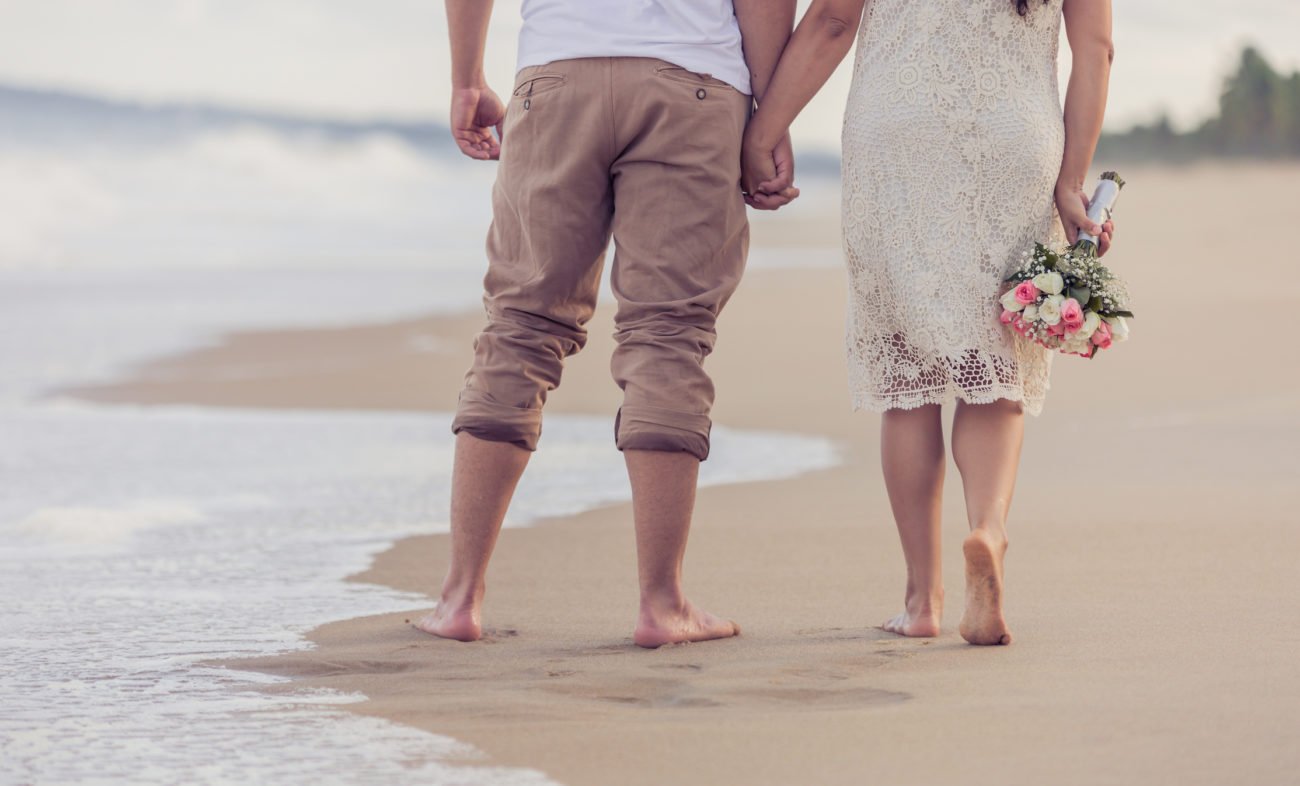 Papierhochzeit Geschenke & Sprüche zum 1. Hochzeitstag