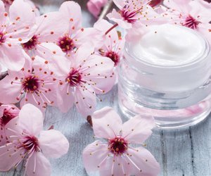 Das bewirken Kirschblüten in Beauty-Produkten