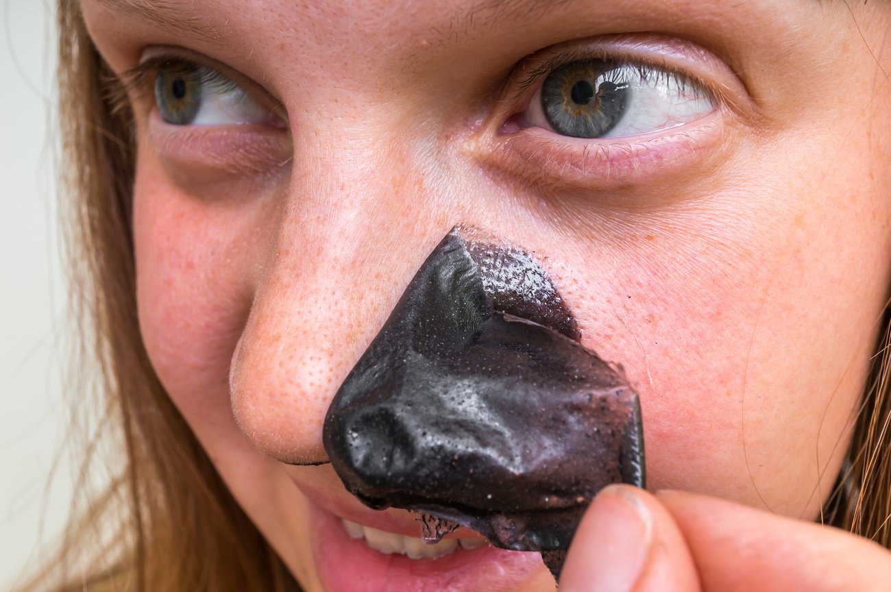 schwarze Gesichtsmasken schwarze Gesichtsmasken