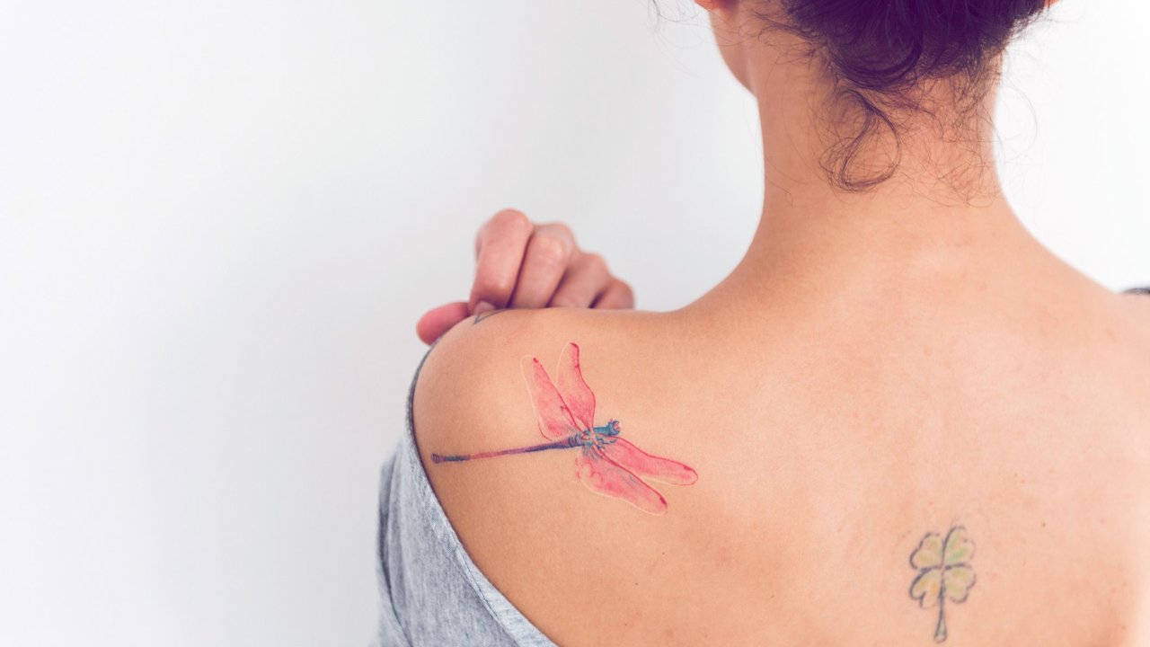 Libellen-Tattoo