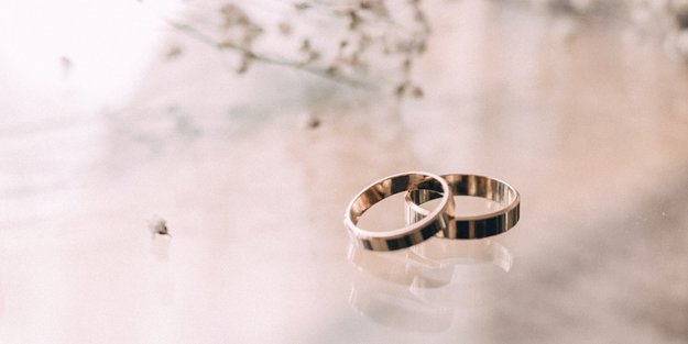 Titanhochzeit: Welche Bedeutung hat der Hochzeitstag?