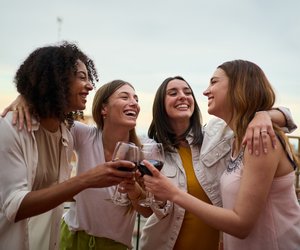 Welche deiner Eigenschaften zieht Menschen magisch an? Die Antwort überrascht dich garantiert
