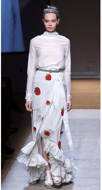 Yves Saint Laurent: Erdbeer-Prints Yves Saint Laurent: Erdbeer-Prints