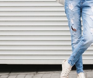 Leichtes DIY: Destroyed Jeans selber machen