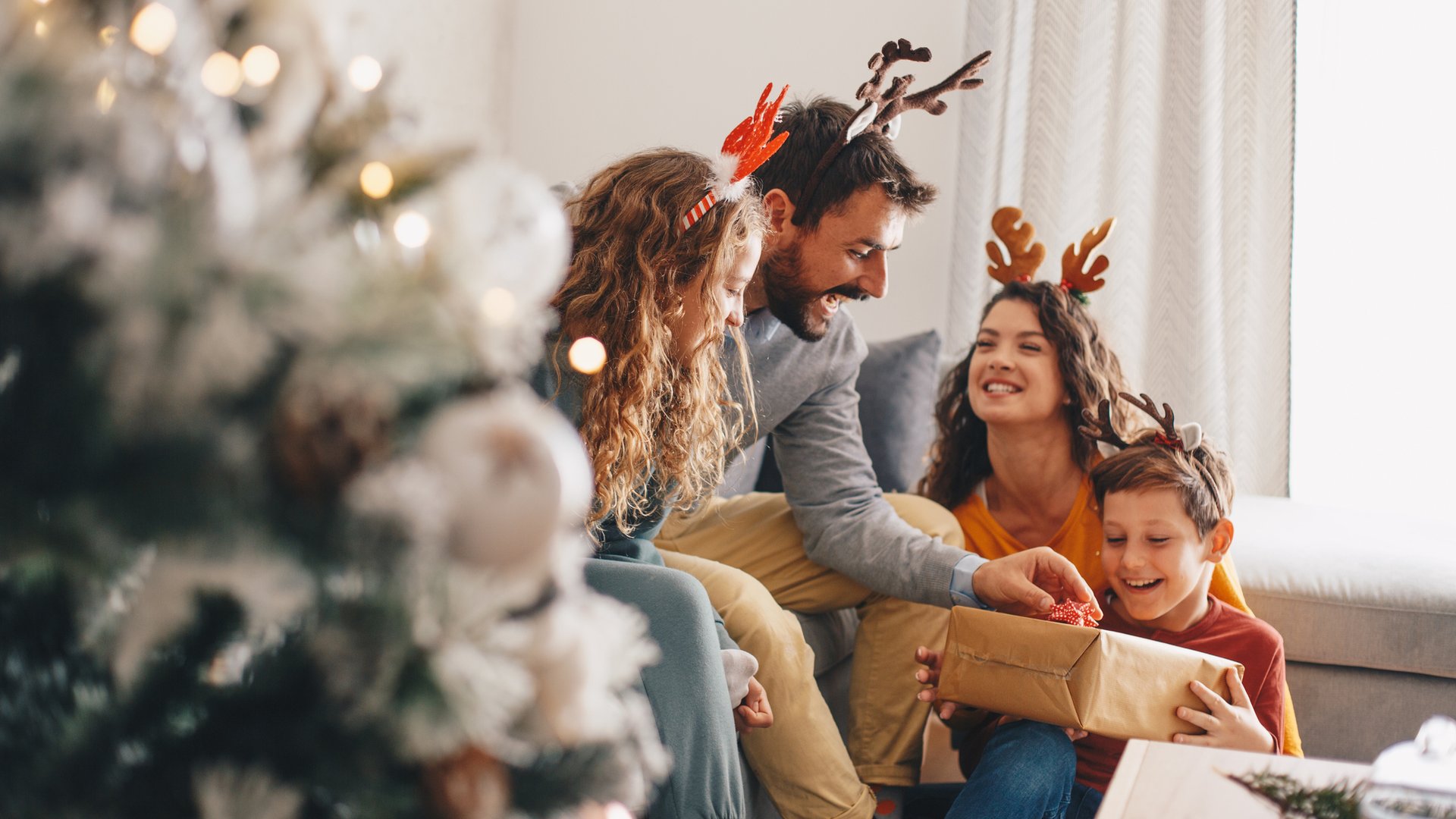 Dieser-Bonprix-Vorhang-zaubert-eine-wundersch-ne-Winterlandschaft-an-dein-Fenster-