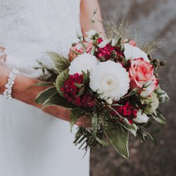 Was kostet ein Brautstrauß? Trends, Preise & Tipps auf einen Blick