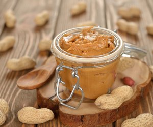 Hilfe beim Abnehmen: Ist Erdnussbutter gesund?