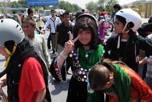 Die NGO Skateistan empowert junge Mädchen per Skateboard. Die NGO Skateistan empowert junge Mädchen per Skateboard.