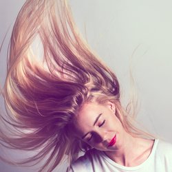 Kieselerde für die Haare: Ist das das Wundermittel für volles Haar?