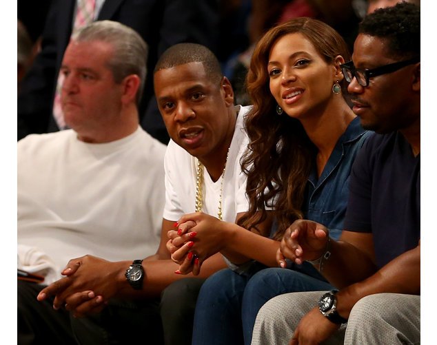 Beyonce und Jay-Z bei einem Basketballspiel Beyonce und Jay-Z bei einem Basketballspiel