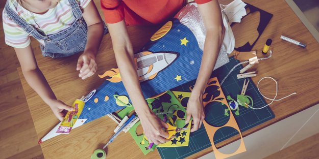 Schultüte selber basteln: Tolle Ideen für Jungs & Mädchen!
