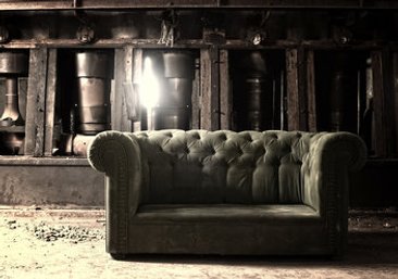Die passenden Möbel machen das Industrial Design erst aus Die passenden Möbel machen das Industrial Design erst aus