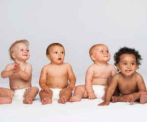 Ab wann können Babys sitzen? Antwort + Hilfe