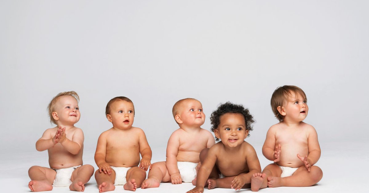 Ab wann können Babys sitzen? Antwort + Hilfe | desired.de