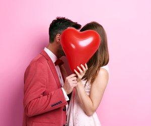 15 Gedanken, die Frauen vorm ersten Kuss haben