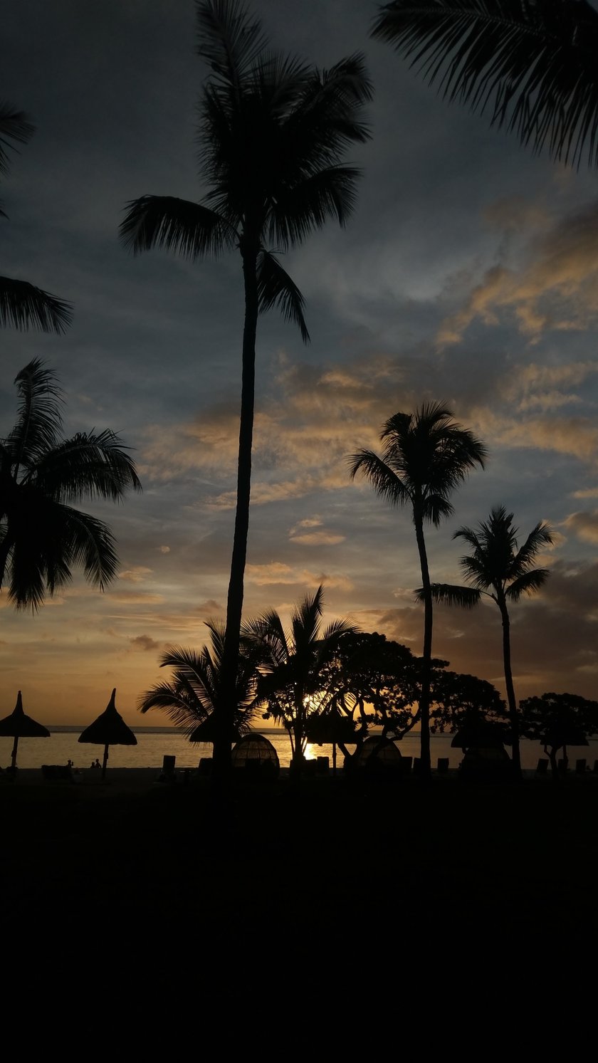 La Pirogue Hotel Sonneuntergang Strand Mauritius