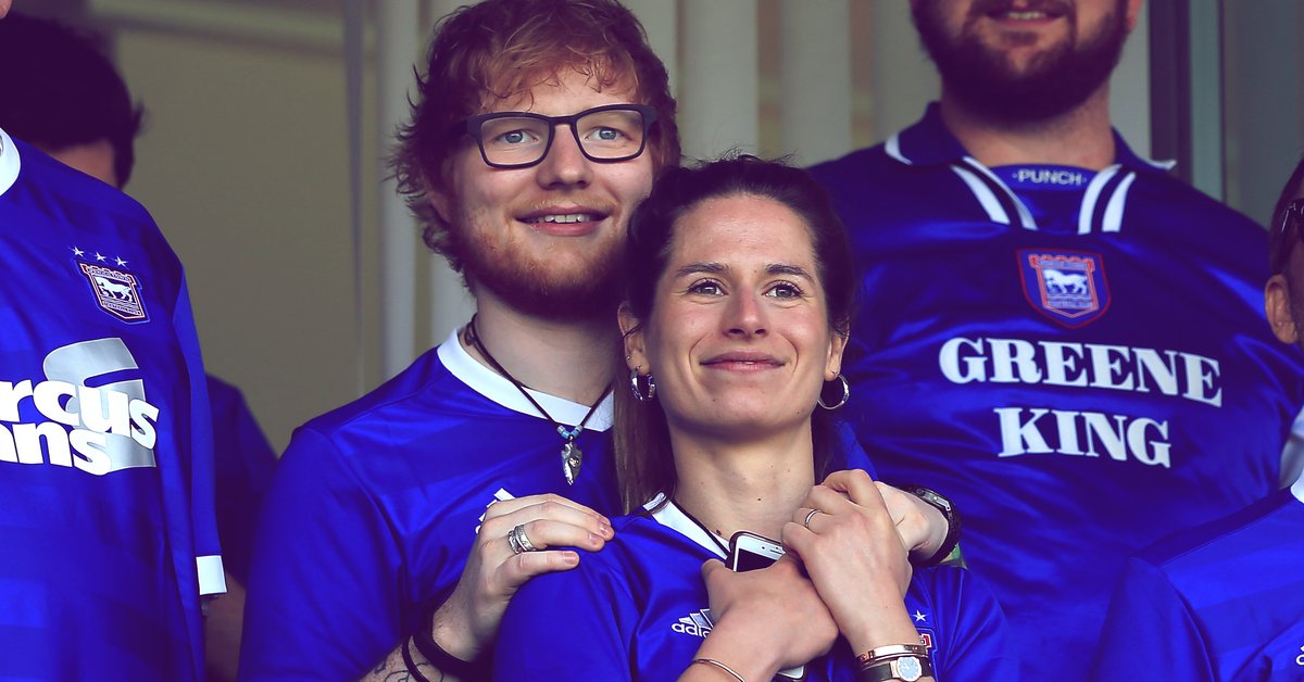 Ed Sheerans Freundin Wer Ist Die Frau An Seiner Seite Desired De